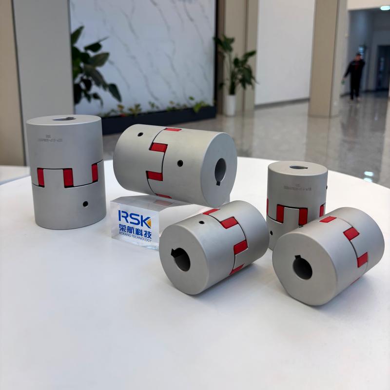 Sprzęgło wału szczękowego ze stopu aluminium Zestaw śrub z wkładką pająka PU z wpustem dostosowanym do robotów